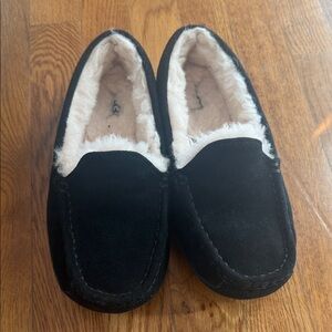 UGG Kids Slippers in Black and Cream